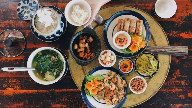 mam-com-viet-duoc-nhieu-nguoi-noi-tro-can-doi-lai