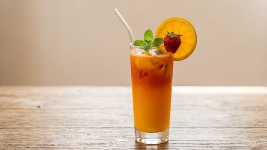 Nước ép trái cây có thể chứa nhiều đường, làm tăng áp lực lên thận.