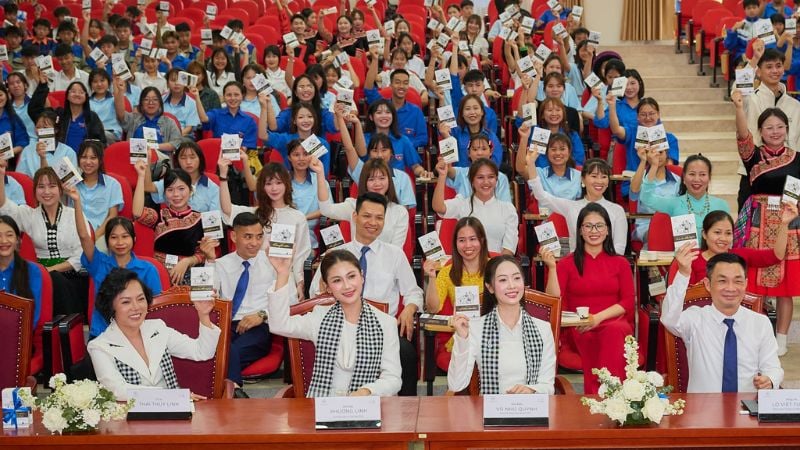 hanh-trinh-phia-sau-anh-hao-quang-tro-thanh-cau-chuyen-truyen-cam-hung