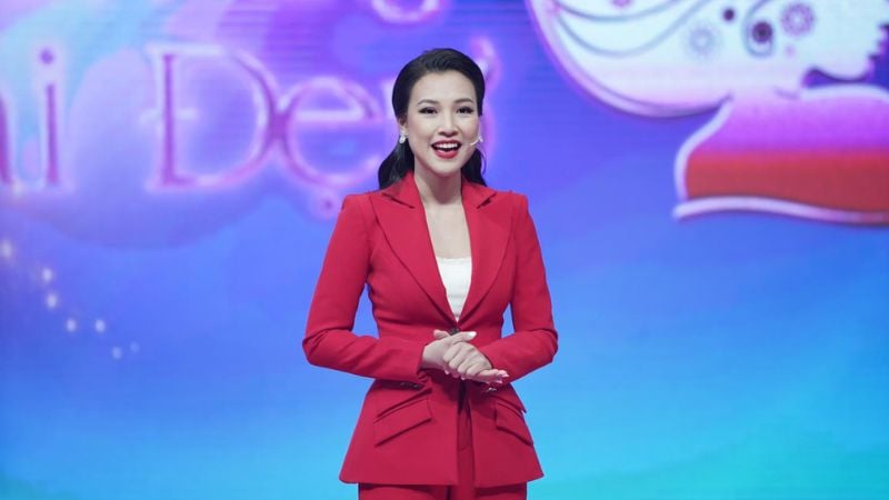 mc-hoang-oanh-tim-lai-su-can-bang-va-mo-long-voi-tinh-yeu-moi