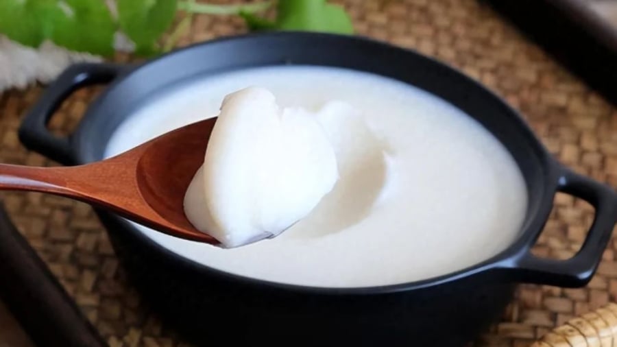 Nếu bảo quản ở ngăn mát tủ lạnh với nhiệt độ từ 0-4 độ C, bạn có thể giữ mỡ lợn trong khoảng 1-2 tuần.
