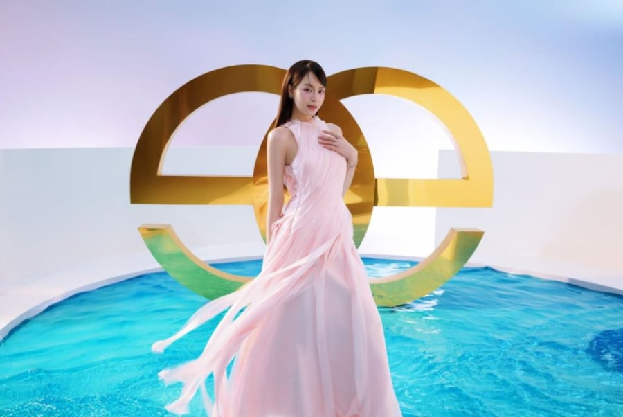 hoa-hau-thanh-thuy-va-elise