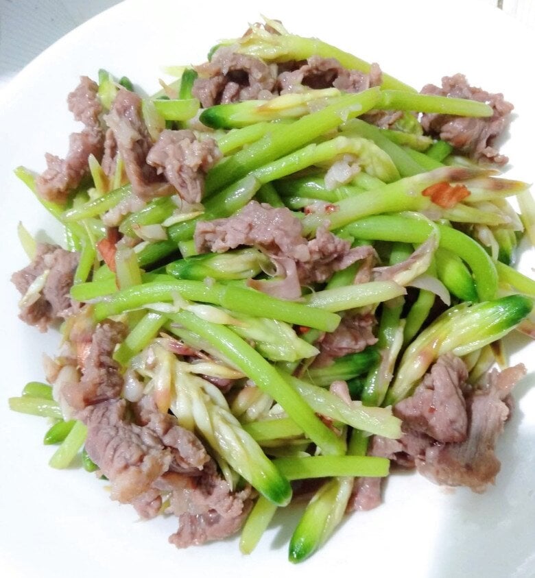 Hoa gừng xào thịt bò    