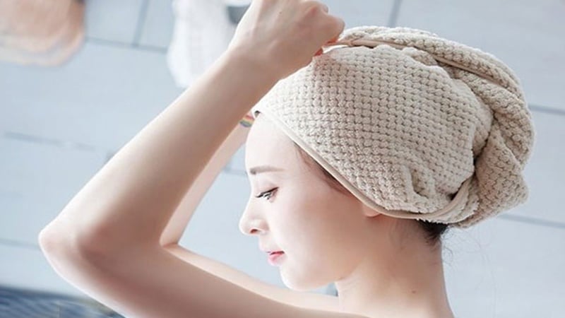 Mặt nạ ủ tóc từ bia, mật ong và chuối chín    