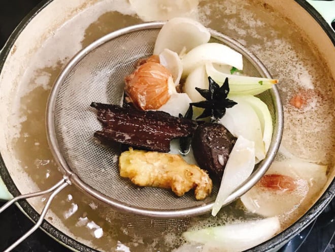 Tự nấu phở không hề khó