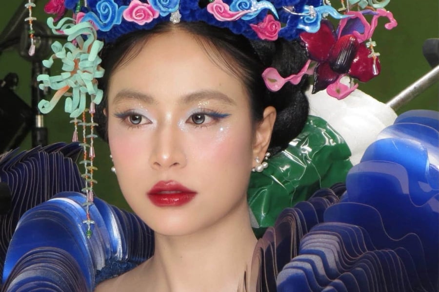 MV “Thầy Dùi” của Hoàng Thùy Linh gợi suy ngẫm về những lời nói gây chia rẽ và cách con người ứng xử trước thị phi.
