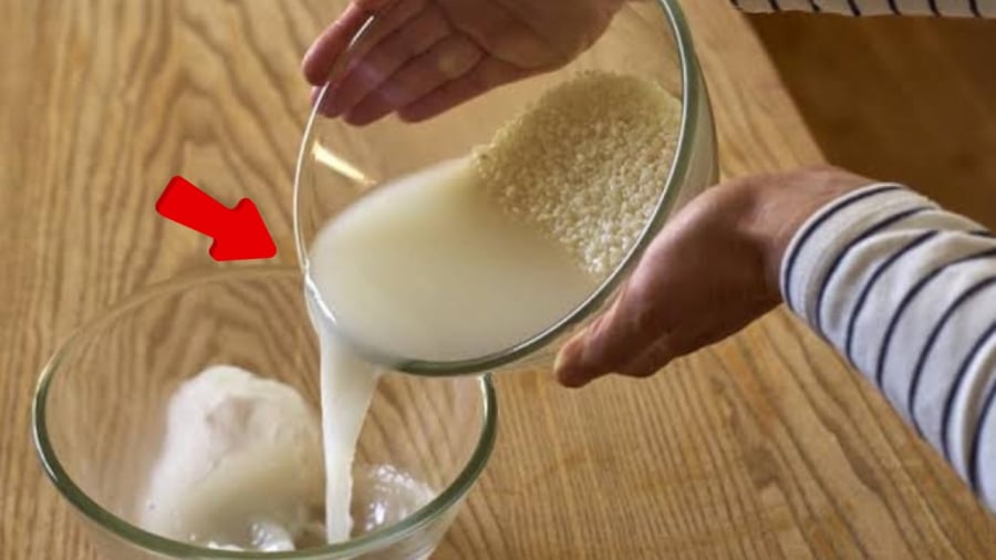 Tại sao bạn không nên đổ nước vo gạo xuống cống?