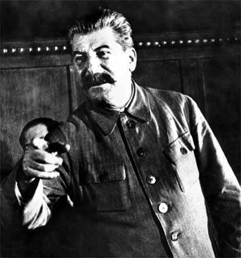 Thông tin tình báo chi tiết đến mức nhiều lúc Stalin không dám tin