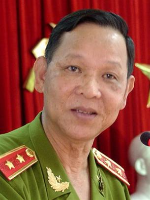  Trung tướng Tư Bốn – Nguyễn Việt Thành.