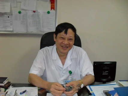 Ông Nguyễn Viết Tiến, giám đôc bệnh viện Phụ sản Trung ương. Ảnh bee