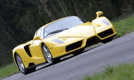 33. Ferrari Enzo: 3.3 giây   