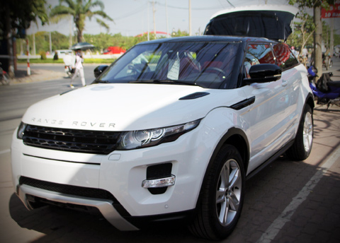 SUV Coupe Evoque - mẫu xe được chờ đợi trong năm của Land Rover.