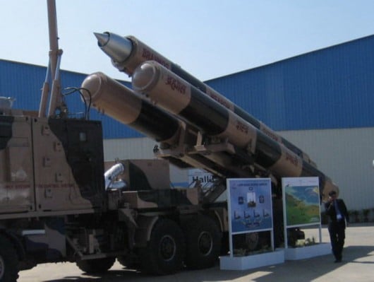  Nếu lực lượng vũ trang Việt Nam được trang bị siêu tên lửa Brahmos, thì sức mạnh quân đội sẽ mạnh hơn, khả năng phòng thủ đuợc bảo đảm và linh hoạt hơn.