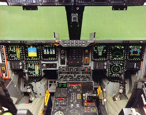 Buồng lái của chiếc B-2. Ảnh: Airforce Technology. 