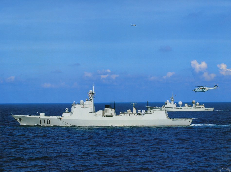 Mặc dù không phải là hạm đội lớn mạnh nhất của Trung Quốc nhưng Hạm đội Nam hải lại có nhiều tàu chiến mặt nước mới nhất do công nghiệp đóng tàu Trung Quốc sản xuất. Trung Quốc trong tương lai sẽ coi biển Đông là một trong những địa bàn tối quan trọng trong chiến lược hướng ra biển lớn. Có ý kiến cho rằng, trong tương lai không xa, hạm đội Nam Hải sẽ trở thành lực lượng tác chiến mạnh nhất của Hải quân Trung Quốc.