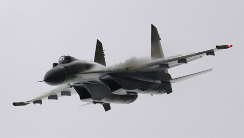 Theo giới quân sự Nga cho biết Su-35S mới là loại máy bay chiến đấu tối tân hóa, siêu cơ động và đa năng thế hệ “4++”.