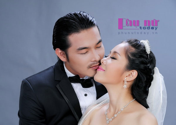 Những khoảnh khắc hạnh phúc, chú rể Ngọc Ngoan và cô dâu Lê Phương liên tục trao nhau những nụ hôn ngọt ngào trong bộ ảnh cưới.