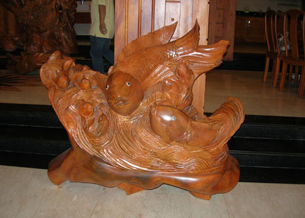 Cá bằng gỗ trong nhà nữ đại gia thủy sản.