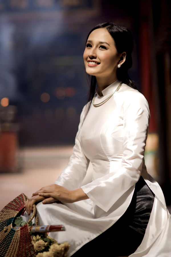 Mai Phương Thúy dường như đã biết sợ dư luận