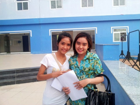 Không chỉ có Hằng, suốt những ngày sóng gió vừa qua Thùy cũng đã nhận được rất nhiều những lời động viên từ bạn bè.