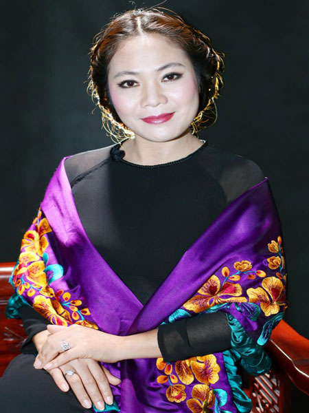 Nhà thiết kế Lan Hương