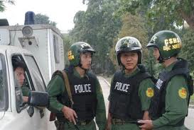 Việt Nam đang phải nhập khẩu một lượng lớn áo giáp chống đạn loại này với giá cao nhưng kích thước, khối lượng của áo chưa thật sự phù hợp với đối tượng sử dụng.  Kết quả nghiên cứu của đề tài mở ra khả năng chủ động về công nghệ sản xuất áo giáp chống đạn trong nước với số lượng lớn, chất lượng tốt để trang bị cho các đối tượng sử dụng.