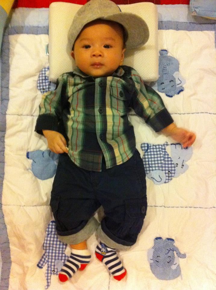 Hình ảnh bé Jacky Minh Trí chuyên nghiệp trước ống kính khi tròn 4 tháng tuổi