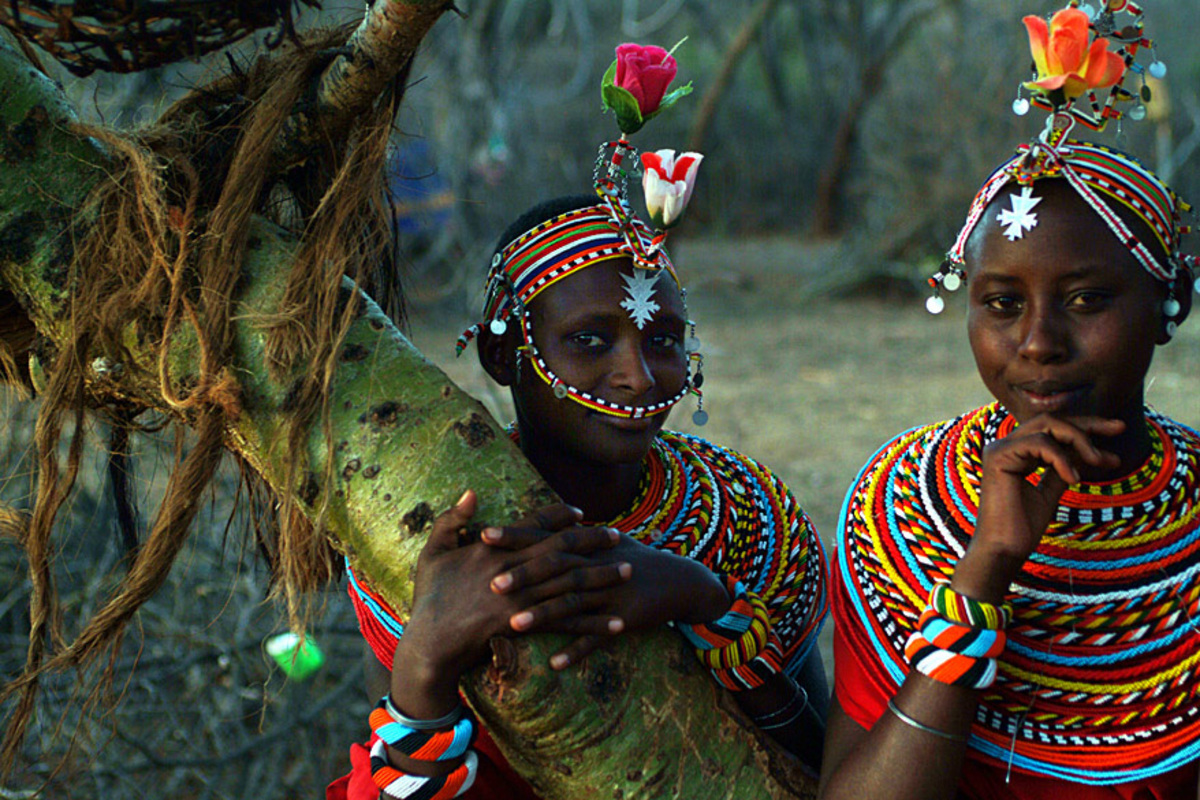 Thiếu nữ Massai