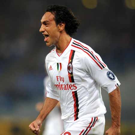 Nesta chia tay AC Milan