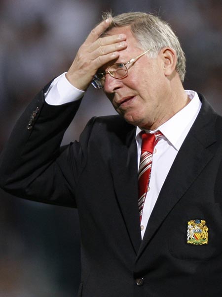 Sir Alex đã 71 tuổi, sức khỏe giảm sút cùng với đó là dự cảm về một ngày chia tay không xa