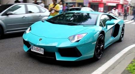 Lamborghini Aventador