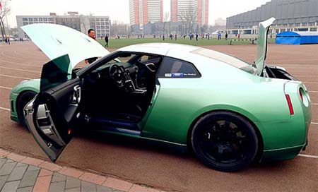 Nissan GT-R