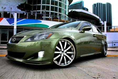 Lexus IS