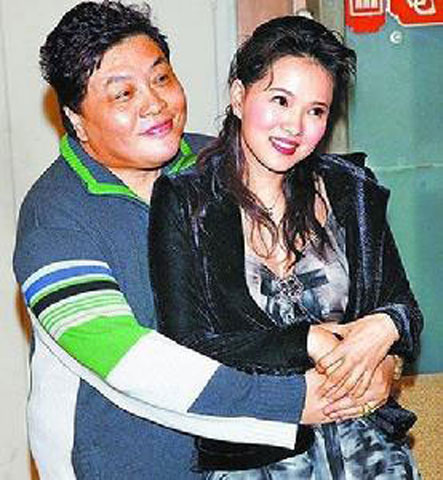 Giá của vị nữ giám khảo China's Got Talent Y Năng Tịnh là 3.000 USD. 