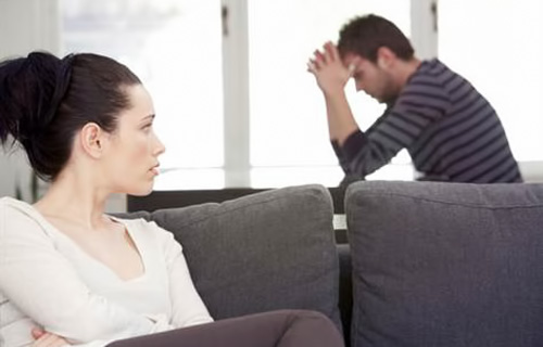 Không người phụ nữ nào muốn sống với một người chồng không lo được cho vợ, con