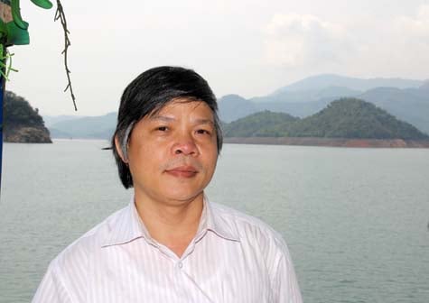 Thầy Đỗ Việt Khoa, người từng lên tiếng tố cáo tiêu cực thi tốt nghiệp năm 2006 ở Hà Tây (cũ).