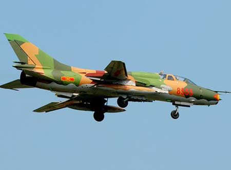  Những chiến đấu cơ Su-22, MiG-21 và Su-27 của Không quân Việt Nam được trang bị thêm các tên lửa tiên tiến, đảm bảo sẵn sàng chiến đấu bảo vệ vùng trời, biển đảo của tổ quốc.