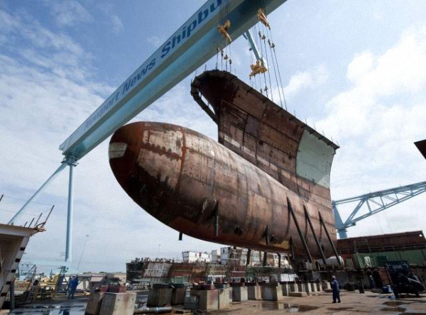 Vào ngày 24/5/2012 vừa qua, nhà máy đóng tàu lớn nhất của Mỹ - Newport News đã lắp ráp bộ phận cuối cùng của siêu tàu sân bay USS Gerald R. Ford - phần lườn tàu.