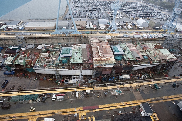 Toàn cảnh tầu sân bay USS Gerald R. Ford khi được lắp ráp hoàn thiện các bộ phận