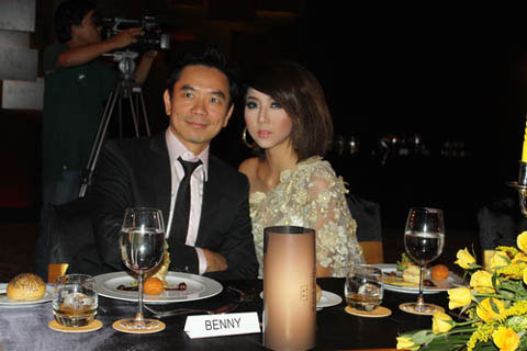 Trong đêm tiệc đầu tháng 9/2011, tại khách sạn Sheraton Tp HCM Ngọc Quyên ngồi ăn cùng và liên tục thân mật với Benny Ng, người được cho là bạn trai của HH Mai Phương Thúy