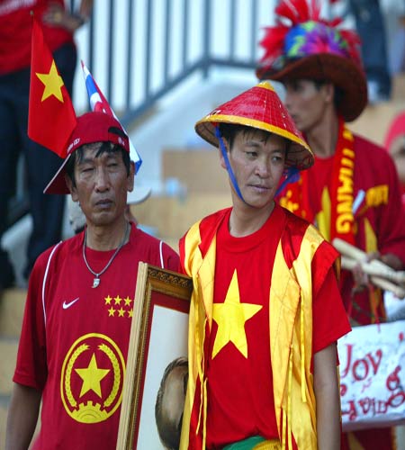 Hoàn “say” trên SVĐ Lạch Tray
