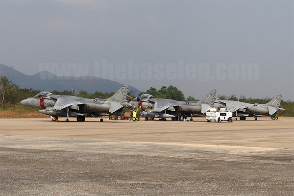 Hình ảnh máy bay tiêm kích Hornet tại sân bay U-Tapao
