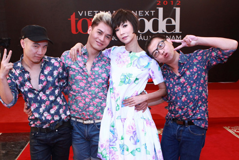 Xuân Lan cưa sừng làm nghé bất thành, còn nhiếp ảnh gia Phạm Hoài Nam cũng bắt đầu bị ảnh hưởng bởi vòng xoáy