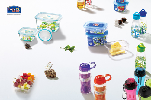 Dòng sản phẩm BisFree của Lock&Lock được làm từ nhựa Tritan với các thiết kế hộp đựng thực phẩm và bình nước đẹp mắt