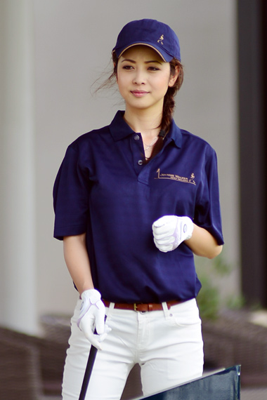 Jennifer Phạm cho biết, đây là lần đầu tiên cô chơi golf nên còn nhiều bỡ ngỡ.