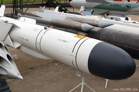 Hiện nay, trong biên chế Hải quân có ba chủng loại tàu trang bị tên lửa Kh-35E Uran gồm: Gepard 3.9 (8 quả), tàu cao tốc tên lửa project 1241.8 (16 quả) và tàu cao tốc BSP-500 (8 quả).  Theo các chuyên gia quân sự, Việt Nam có nhiều loại tên lửa trong trang bị quân đội nhưng tên lửa Kh-35 có lẽ là loại tên lửa hành trình đặc biệt nhất.