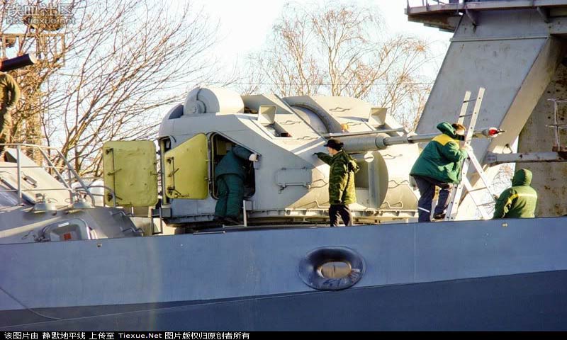 Hình ảnh những vũ khí khủng trên tàu chiến Gepard 3.9 Việt Nam khi chúng được kiểm tra lần cuối trước khi được chuyên chở về Việt Nam