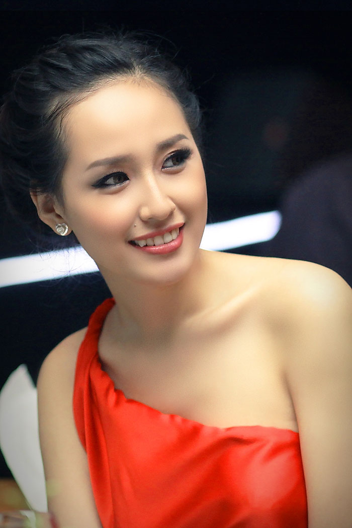  Mai Phương Thúy không có bạn trai tin đồn đi cùng.