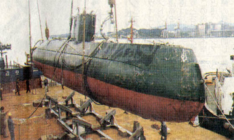 Lớp tàu ngầm Yugo (Una) của Triều Tiên có tên như vậy là do NATO gán cho vì được sản xuất ở Nam Tư vào năm 1965. Từ Yogo xuất phát từ Yugoslavia (Nam Tư).