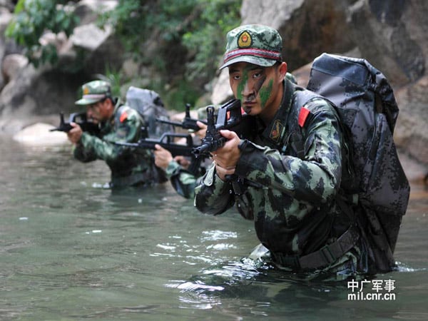 Động thái này chứng tỏ rằng Trung Quốc đang muốn dùng cái uy quân sự để răn đe các quốc gia khác trong khu vực...